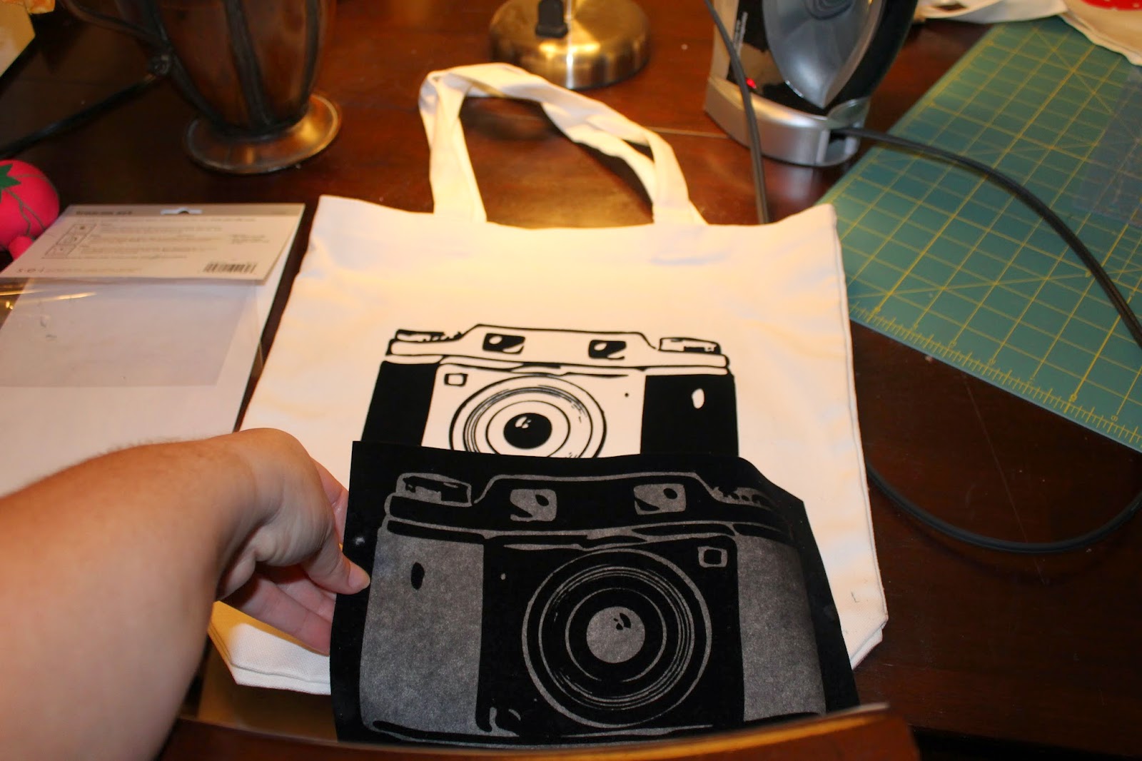 ironon camera, DIY tote bag, how to make an ironon tote bag