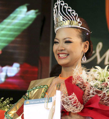 Miss Myanmar International 2012 Nann Khin Zayar