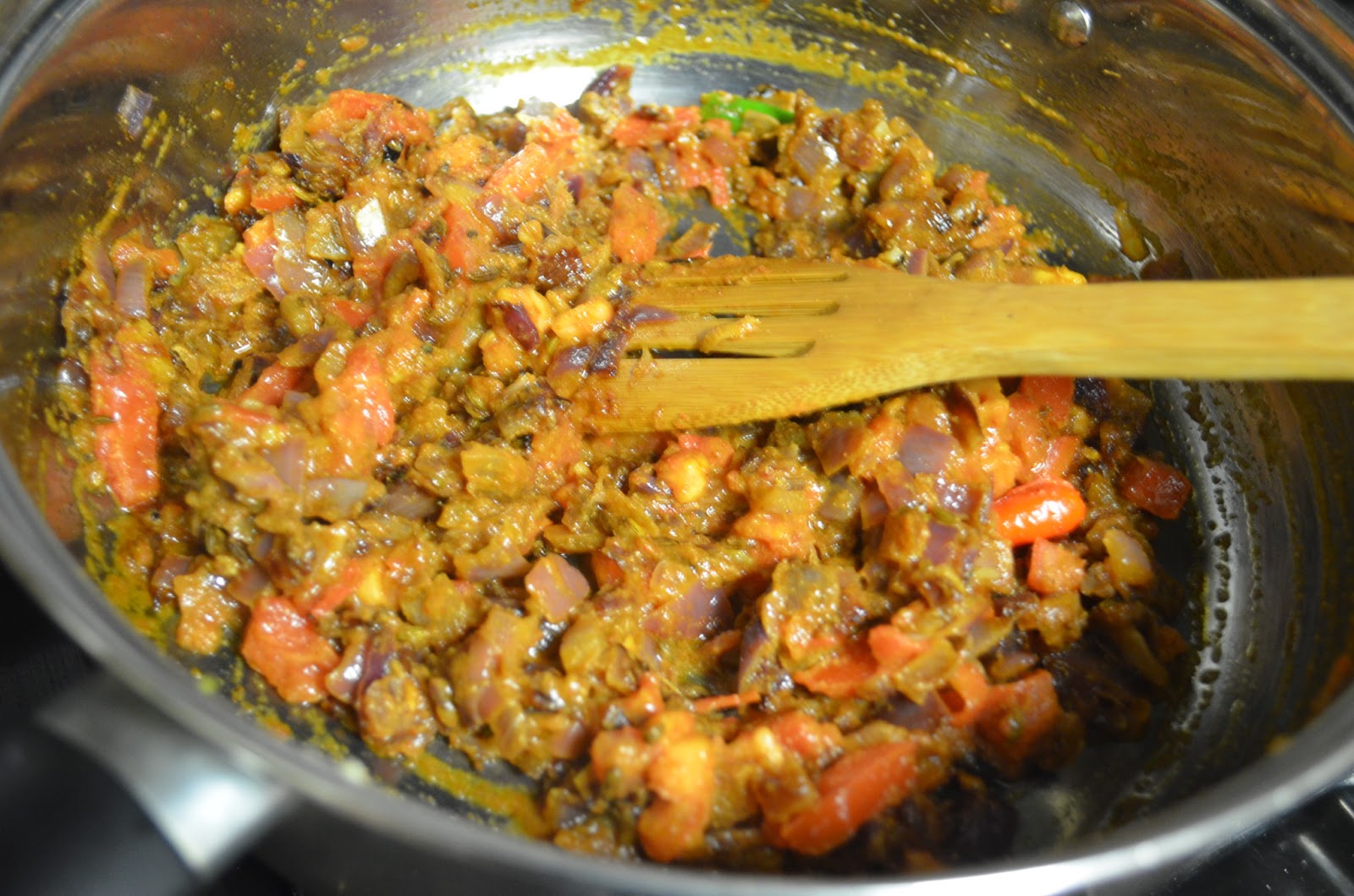 Dishing With Divya Chicken Thokku