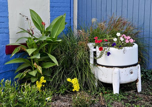 Fresh Garden News: Do You Need Garden Planters?