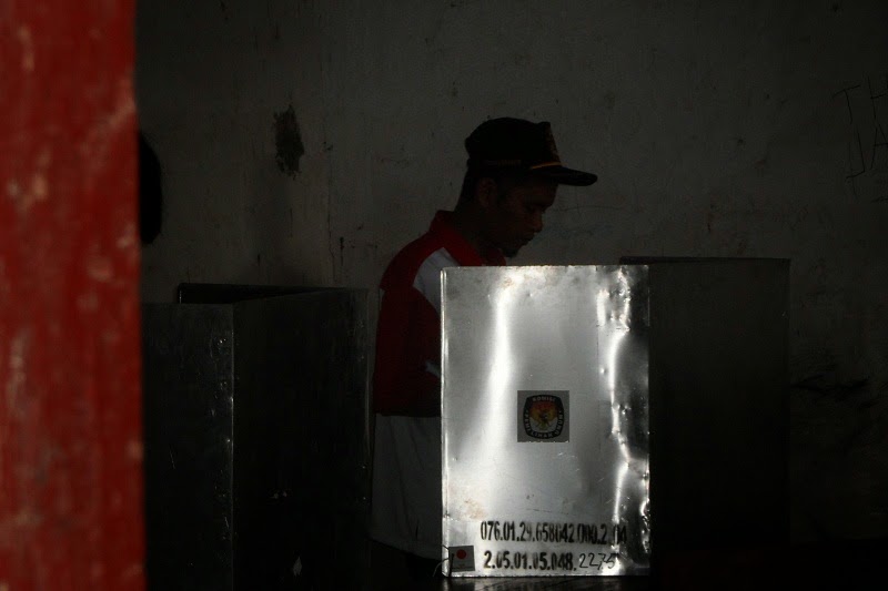 CLICK TO ENLARGE Gambar Kegiatan PPS Desa Mekar Baru Kecamatan Petir pada Pemilu 2014