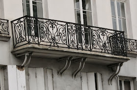 Balcon du 24 rue Saint-Antoine à Paris