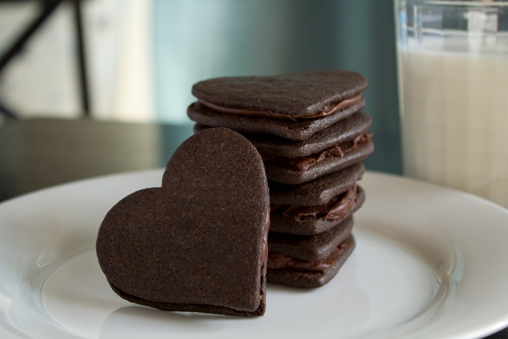 Indulge Chocolate Wafer Sandwich Cookies with Vanilla and Chocolate