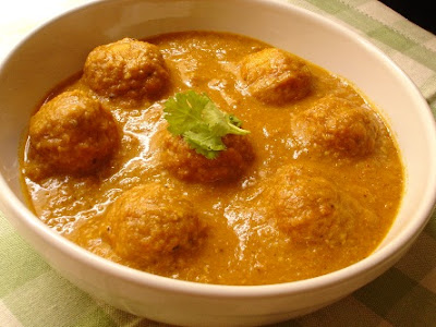 Kari kofta yang mirip bakso namun sama-sama enak