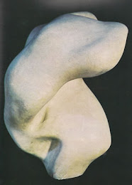 Evocacion de una forma humana lunar espectral. Jean Arp.