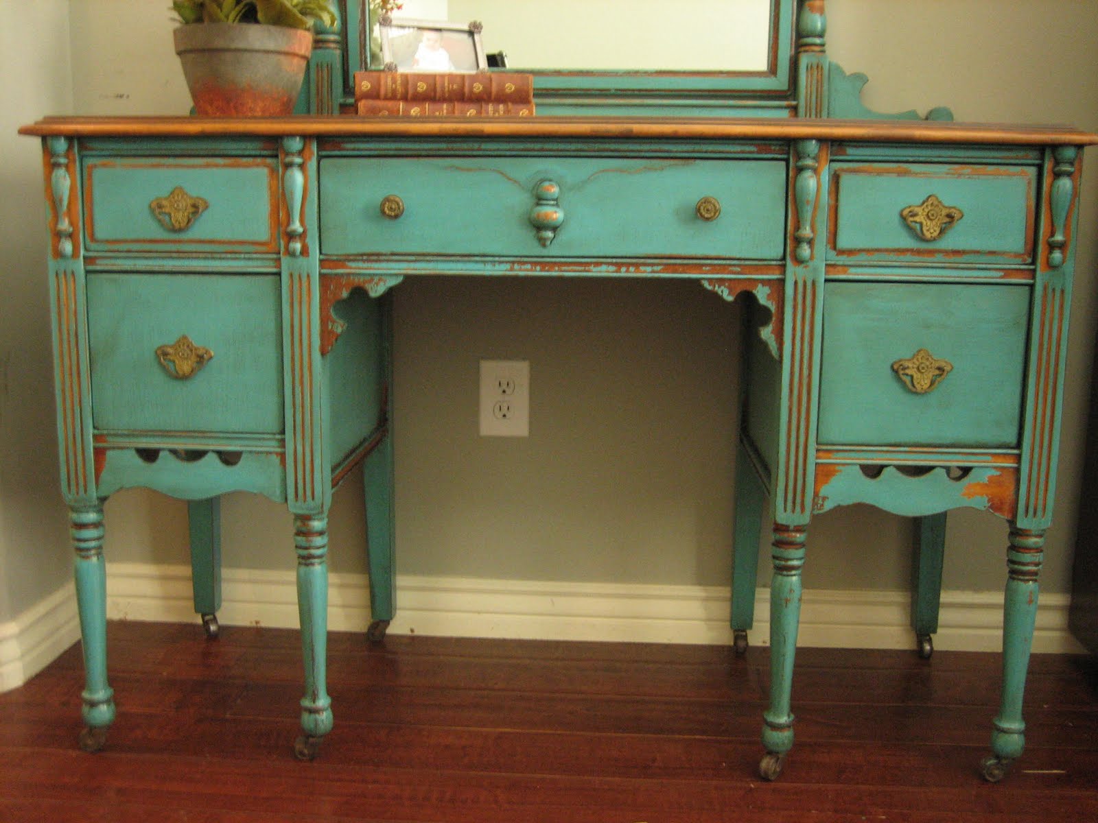 Shabby Chic Painted Furniture Ideas