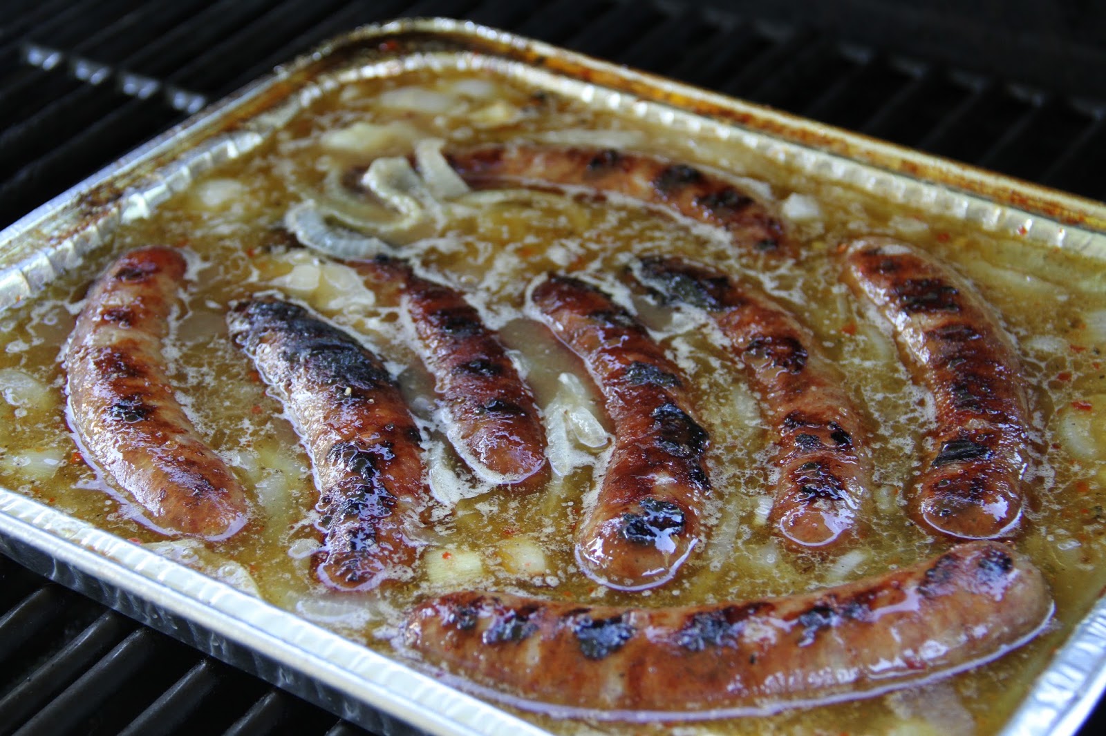 Deep South Dish Grilled "Hot Tub" Beer Brats