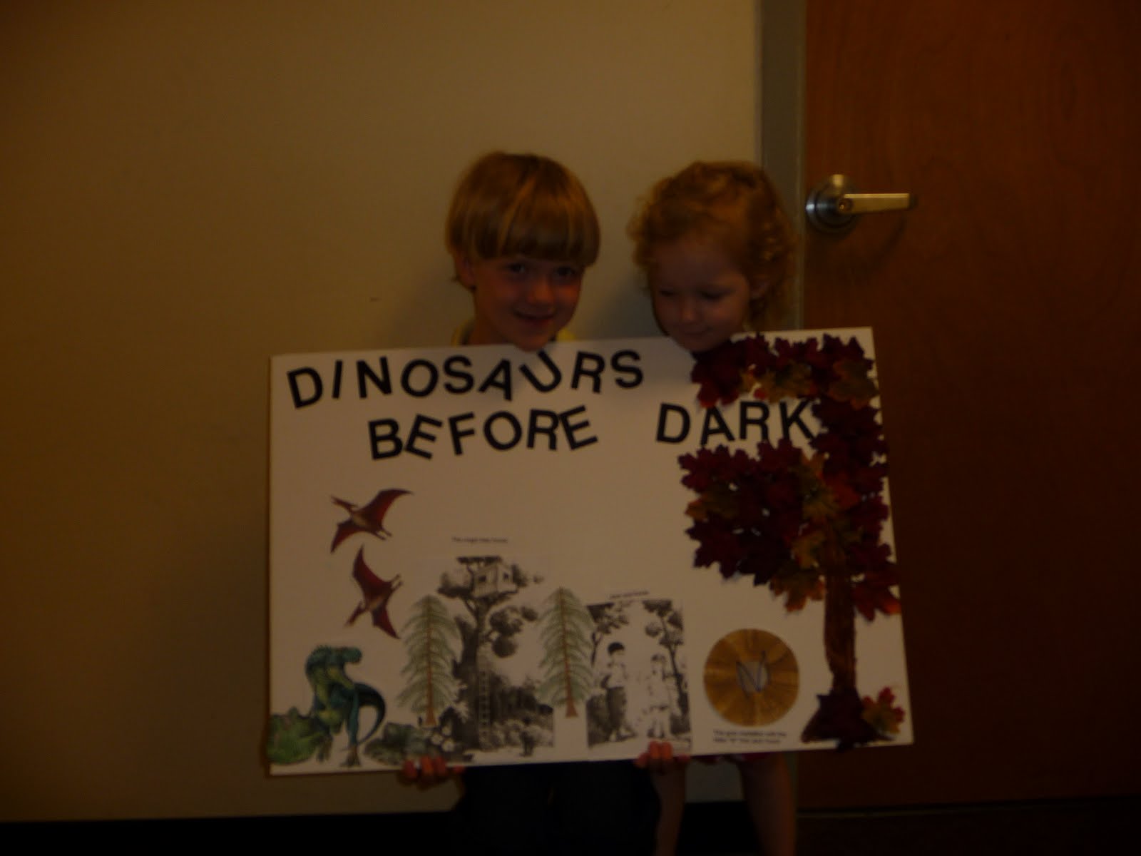 Dinosaurs before dark reading level picture