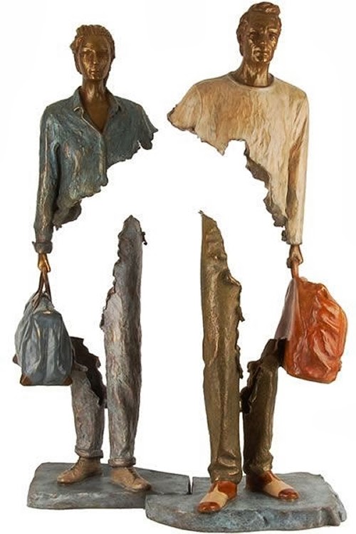 12-French-Artist-Bruno-Catalano-Bronze-Sculptures-Les Voyageurs-The-Travellers-www-designstack-co