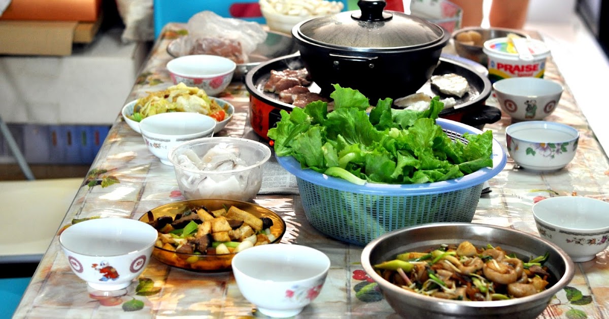 Entree Kibbles: Chinese New Year's Eve Reunion LUNCH!