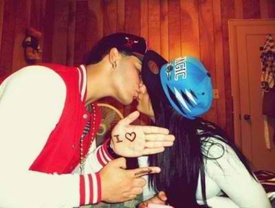 http://1.bp.blogspot.com/-HLfjsnNfH8s/UZN3BsklPAI/AAAAAAAAAk0/MbPKODT2wSE/s1600/tumblr-pictures-swag-couples-517%2B%281%29.jpg