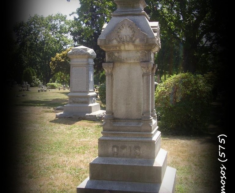 TUMULOS FAMOSOS ELISHA OTIS Arte Tumular 575 Oakland Cemetery