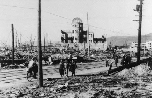 Bombas nucleares de Hiroshima e Nagasaki Bombas nucleares de Hiroshima e Nagasaki