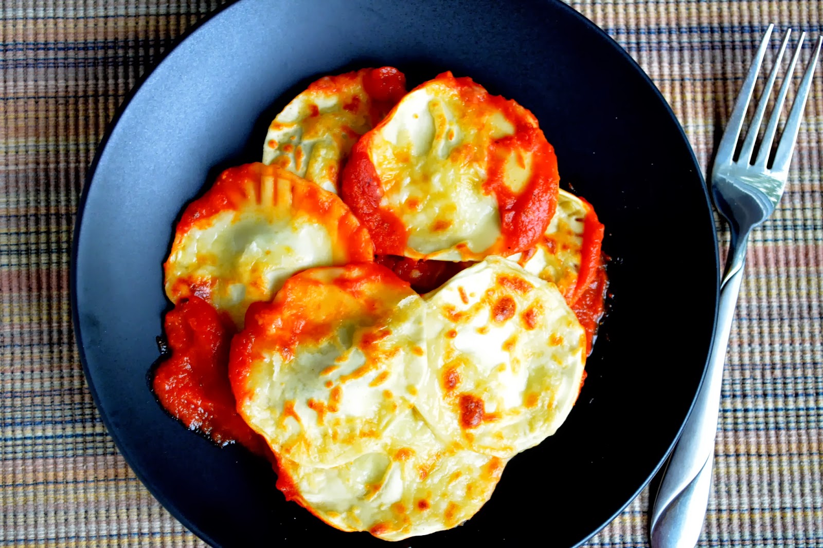 Pesto Cheese Ravioli with Crispy Cheese Topping for Meatless Monday