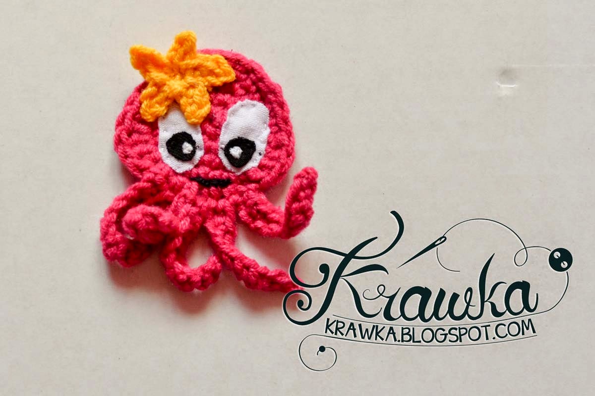 Aplikacja, naszywka szydełkowa - różowa ośmiornica z gwiazdką. Crochet amigurumi aplique pink octopus with star 