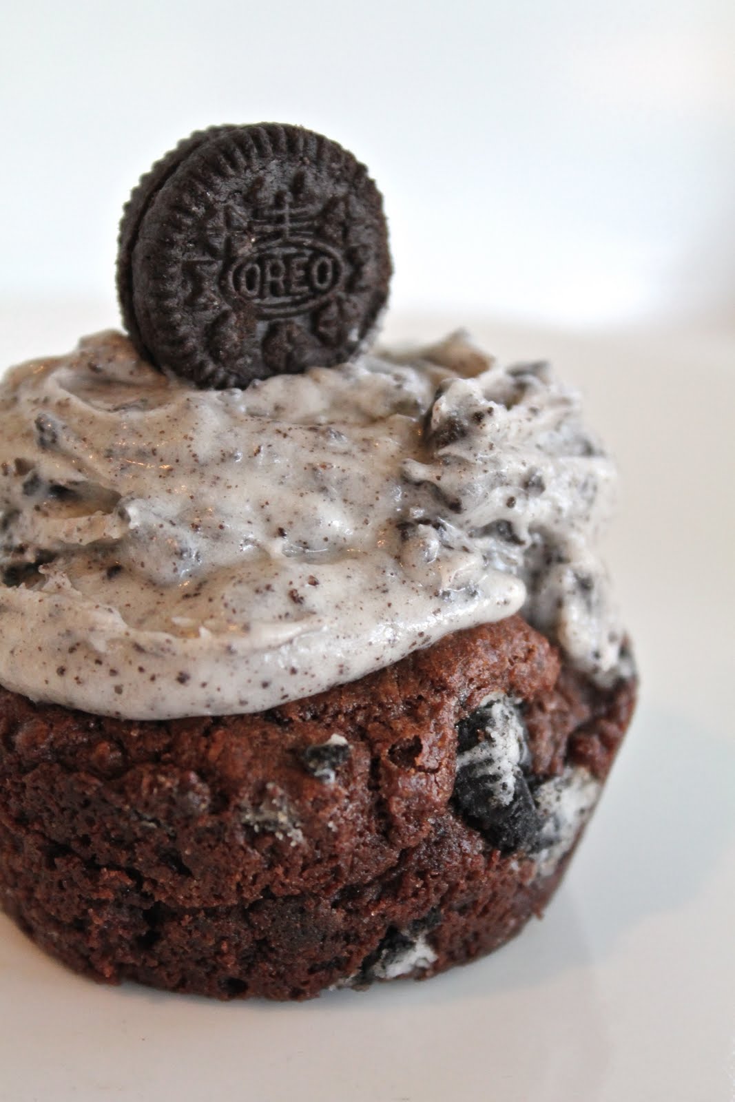 Yammie's Noshery Oreo Brownie Cupcakes