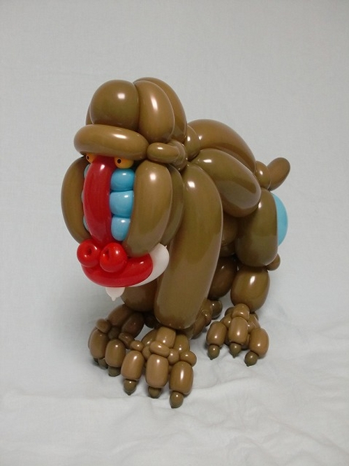 22-Mandrill-Masayoshi-Matsumoto-isopresso-3D-Balloon-Sculptures-Animals-Insects-and-Human-www-designstack-co