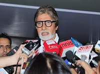 Amitabh Bachchan Flags Off 'KBC 6' Hot Seat Van Photos