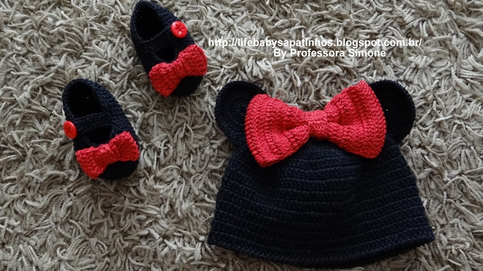 sapatinho de crochê da minnie