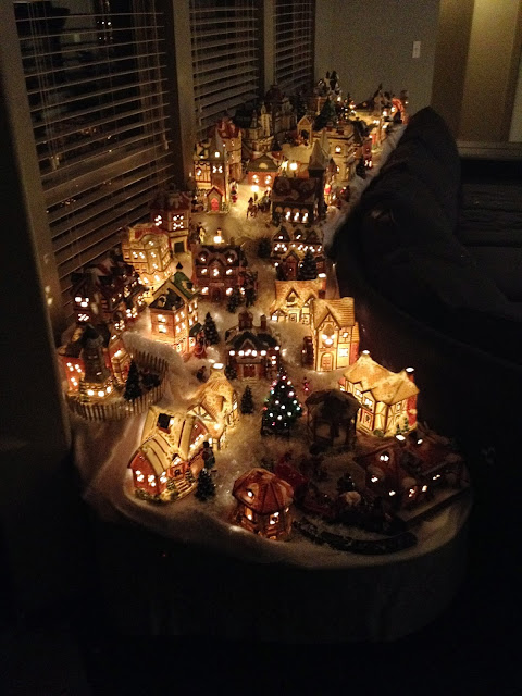 Tulsa Tiny Stuff: Christmas Village 2013 - The New House