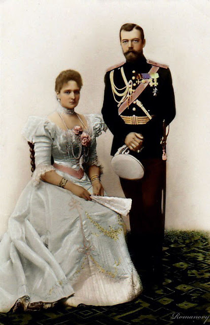 why nicholas ii fell from power This period came to an end during the russian revolution after a small rebellion in 1905 tsar nicholas ii after the tsar had stepped down from power. why nicholas ii fell from power This period came to an end during the russian revolution after a small rebellion in 1905 tsar nicholas ii after the tsar had stepped down from power.