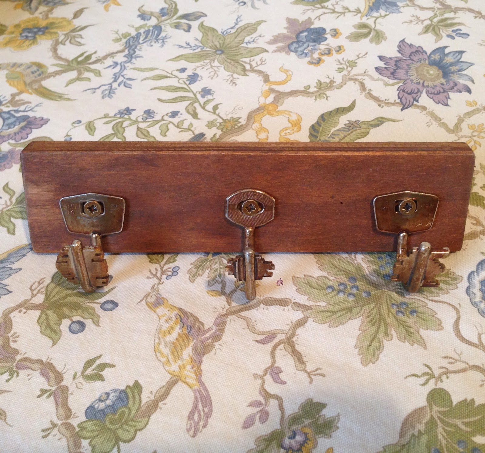 Design Your Wardrobe: GANCHO de pared Made In Italy