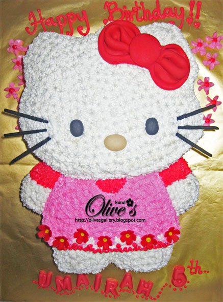 Hello Kitty cake