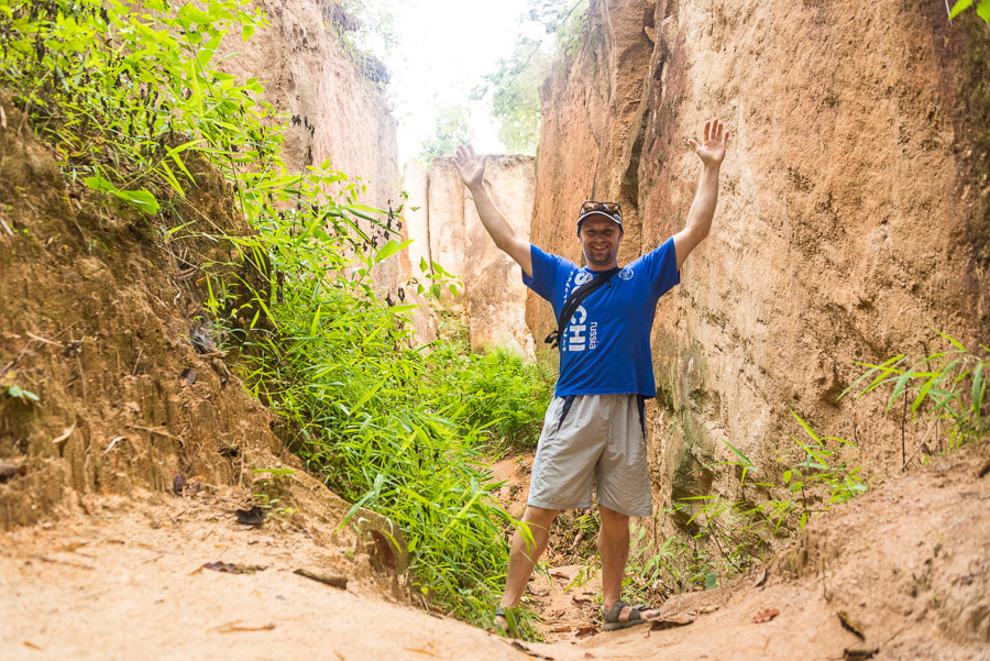 To Pai, The Land Split. Pam Bok Waterfall