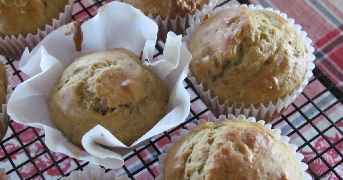 Pioneer Woman at Heart Applesauce Banana Muffins
