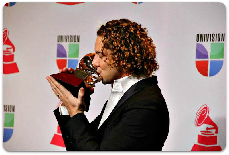 David Bisbal Premio Grammy® Latino 2012 Por Una Noche En El Teatro Real