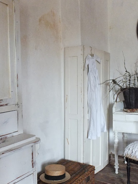 princessgreeneye: Schlafzimmer im "kleinen Haus"...........