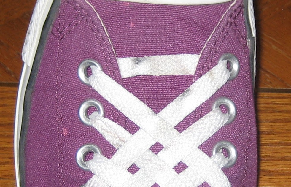 Carolyn Keene Fancy lattice shoe lacing