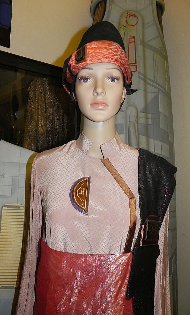 Star Trek Prop, Costume & Auction Authority Vulcan Priestess Robes