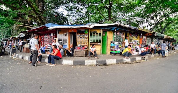 Tour In Bandung 8 Pusat Jual Beli Barang Bekas Paling Terkenal Di Bandung Tour In Bandung 8 Pusat Jual Beli Barang Bekas Paling Terkenal Di Bandung