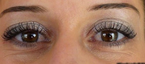 TIPS DE BELLEZA Y COMO APLICAR EL MAQUILLAJE TIPS DE BELLEZA Y COMO APLICAR EL MAQUILLAJE