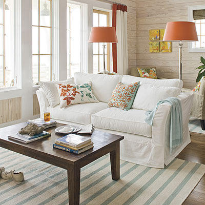 Mix and Chic: Home tour- A light and airy beach retreat!