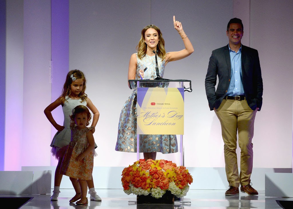 Celeb Diary: Jessica Alba at The Helping Hand of Los Angeles Mother's