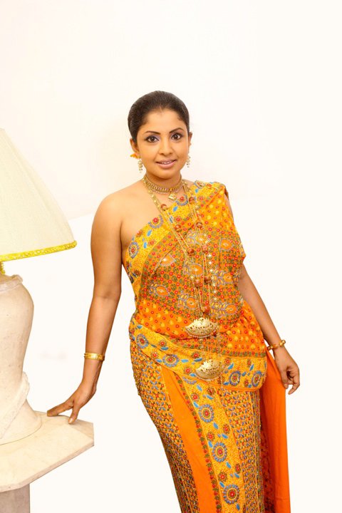 Dilhani Ashokamala | Sri Lankan Beautiful Actress ~ Sri 