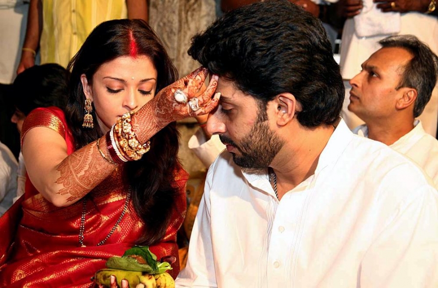 Pakistan Cricket Players: Abhishik Wedding Ring Pic