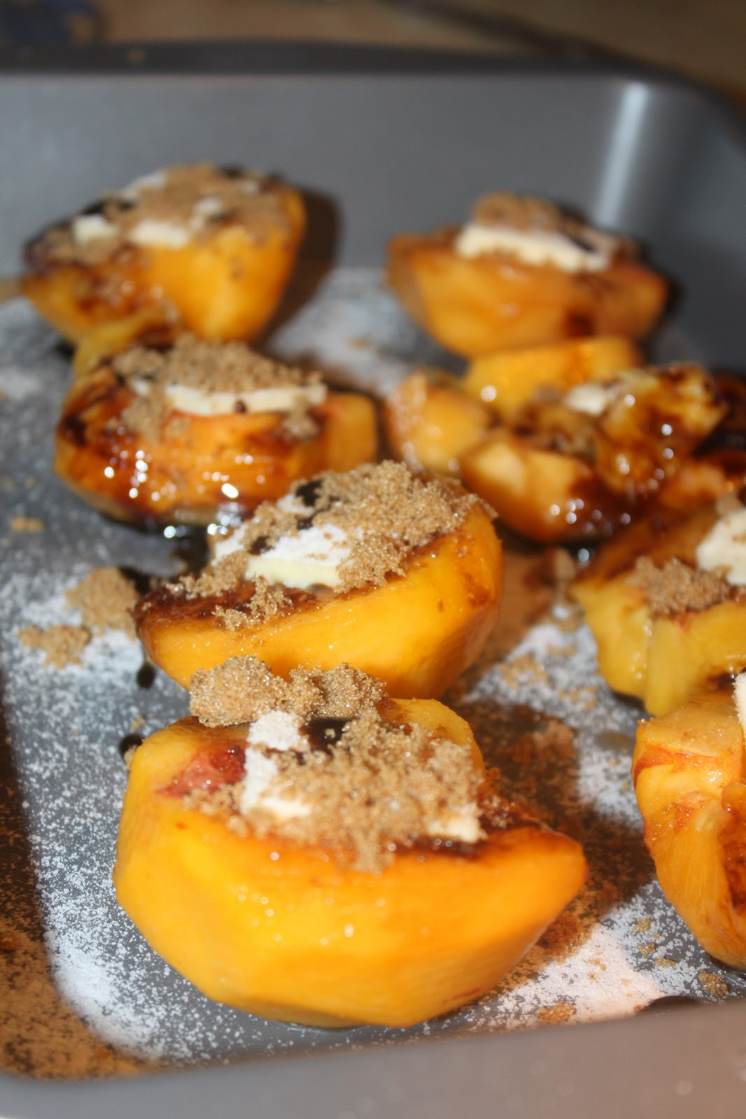 Cooked Peaches With Ice Cream