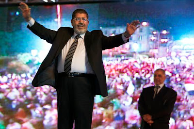 Tribunal egípcio confirma dissolução do Parlamento