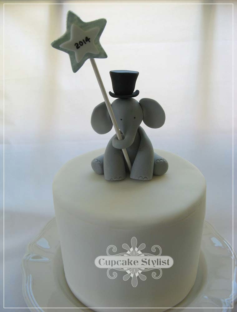 Cupcake Stylist: Ring in the New Year with this 2014 Fondant Elephant