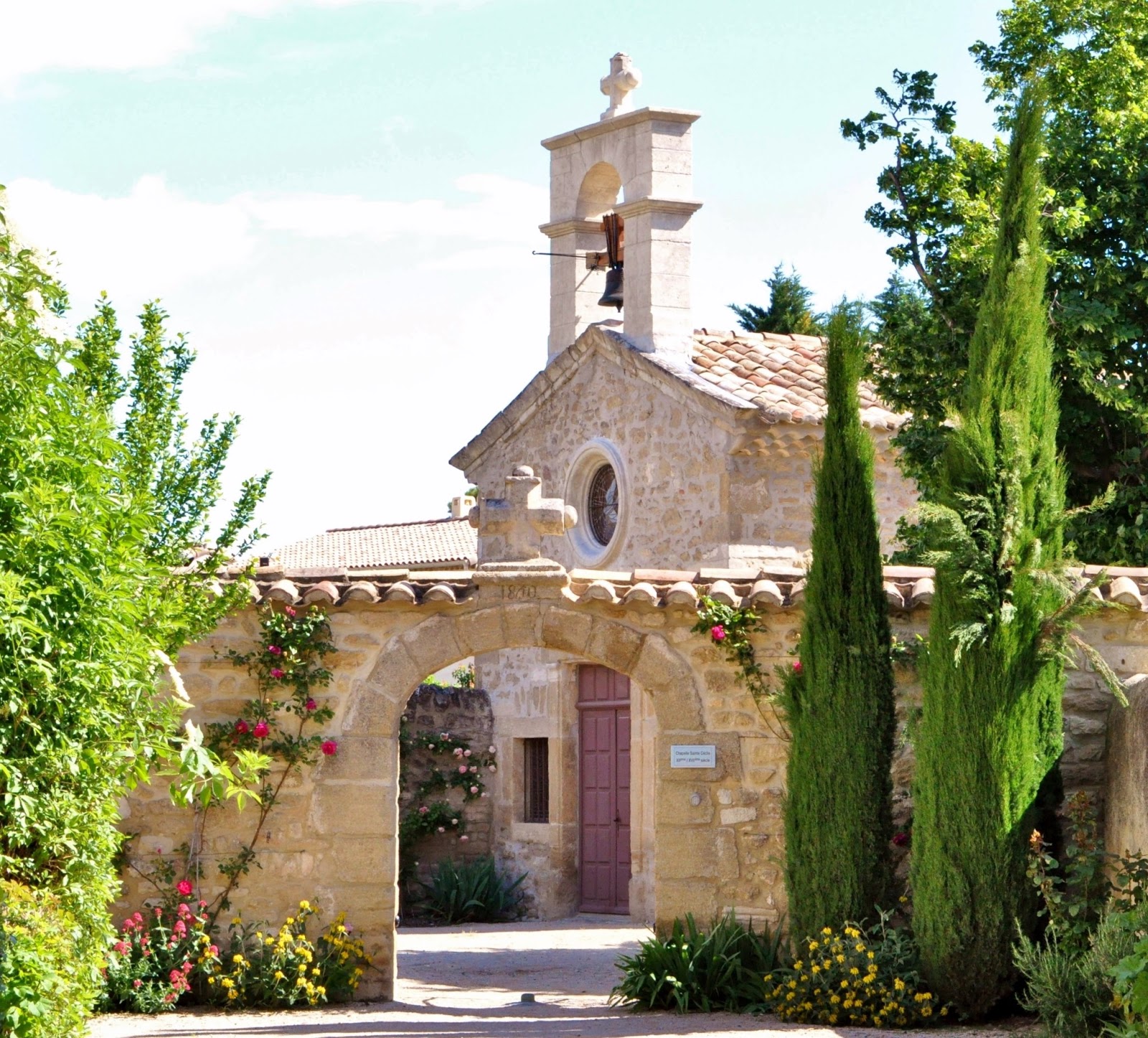 Our House in Provence SainteCécilelesVignes, home to vignerons and a wonderful Saturday