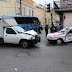 Camioneta de una pizzería choca contra taxi del FUTV