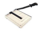 Paper cutter