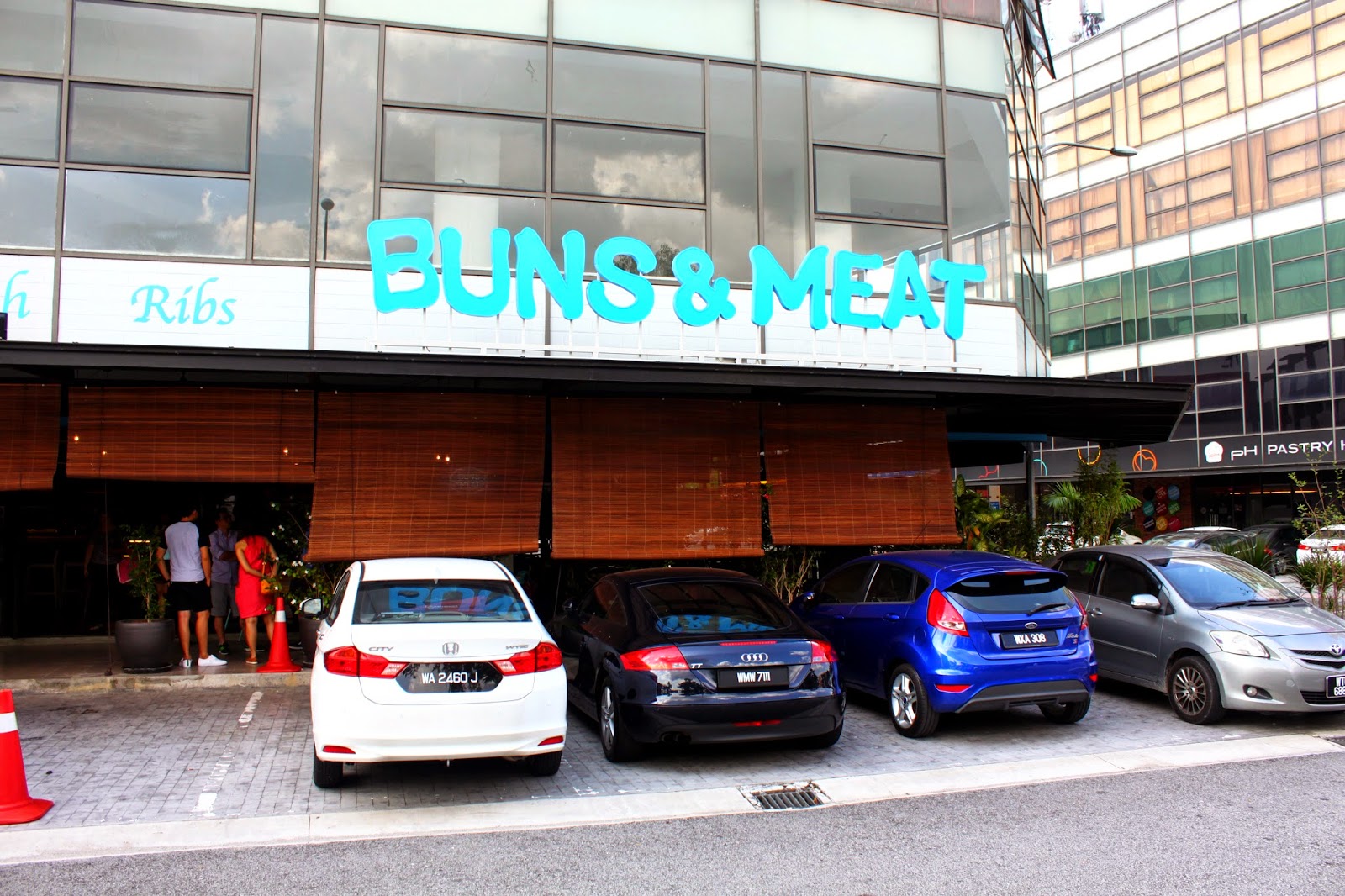 Buns & Meat (New Menu Launch) Lakefields, Sungei Besi f i n d i n g