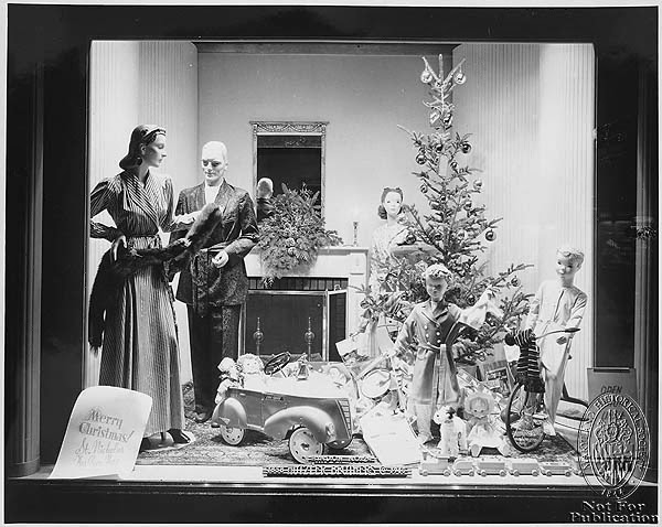 Department store rochester window sibleys cincinnati stores sibley 1940 ohio inside windows shopping continued same theme tree pogue escalator 1936 The Couture Touch: Inspiration: Vintage Window Displays