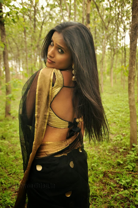 prashanthi in sleevless blouse from her upcoming movie anaganaga ala jarigindi photo gallery