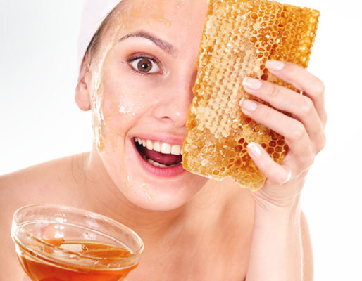 Esfoliante facial de mel e rosas http://www.ervasmedicinaiscuram.com/