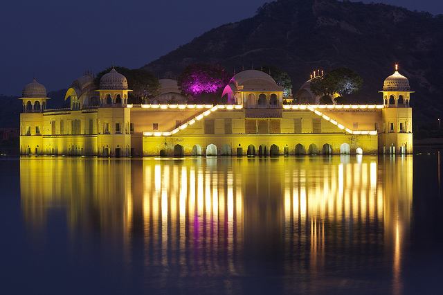 Festive Tours: Jaipur Night Tour Destinations